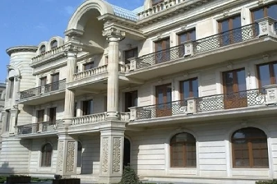 Qara Qarayev adına Mərkəzi İncəsənət Məktəbi